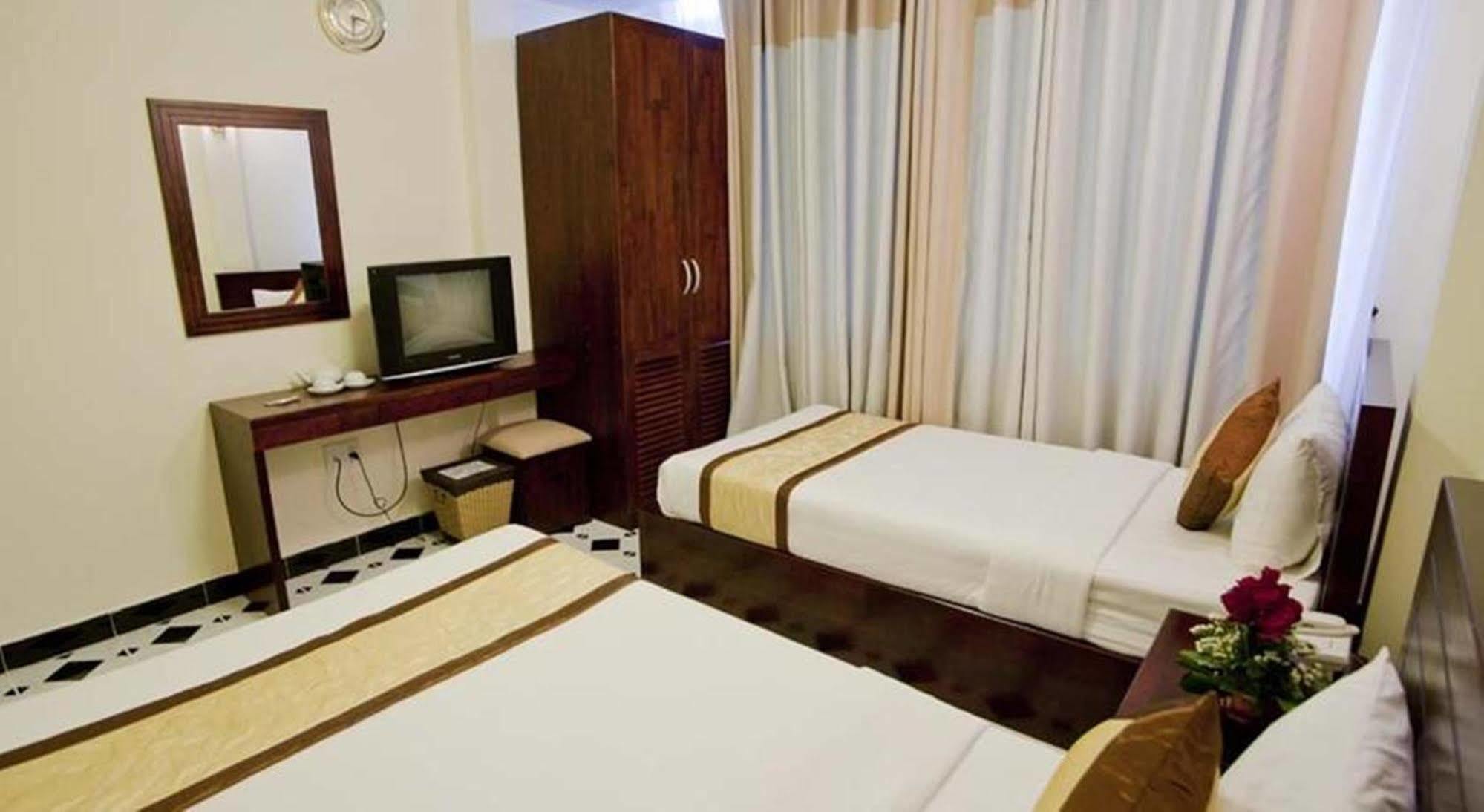 Oyo 438 Small Bay Hotel Πόλη Χο Τσι Μινχ Εξωτερικό φωτογραφία