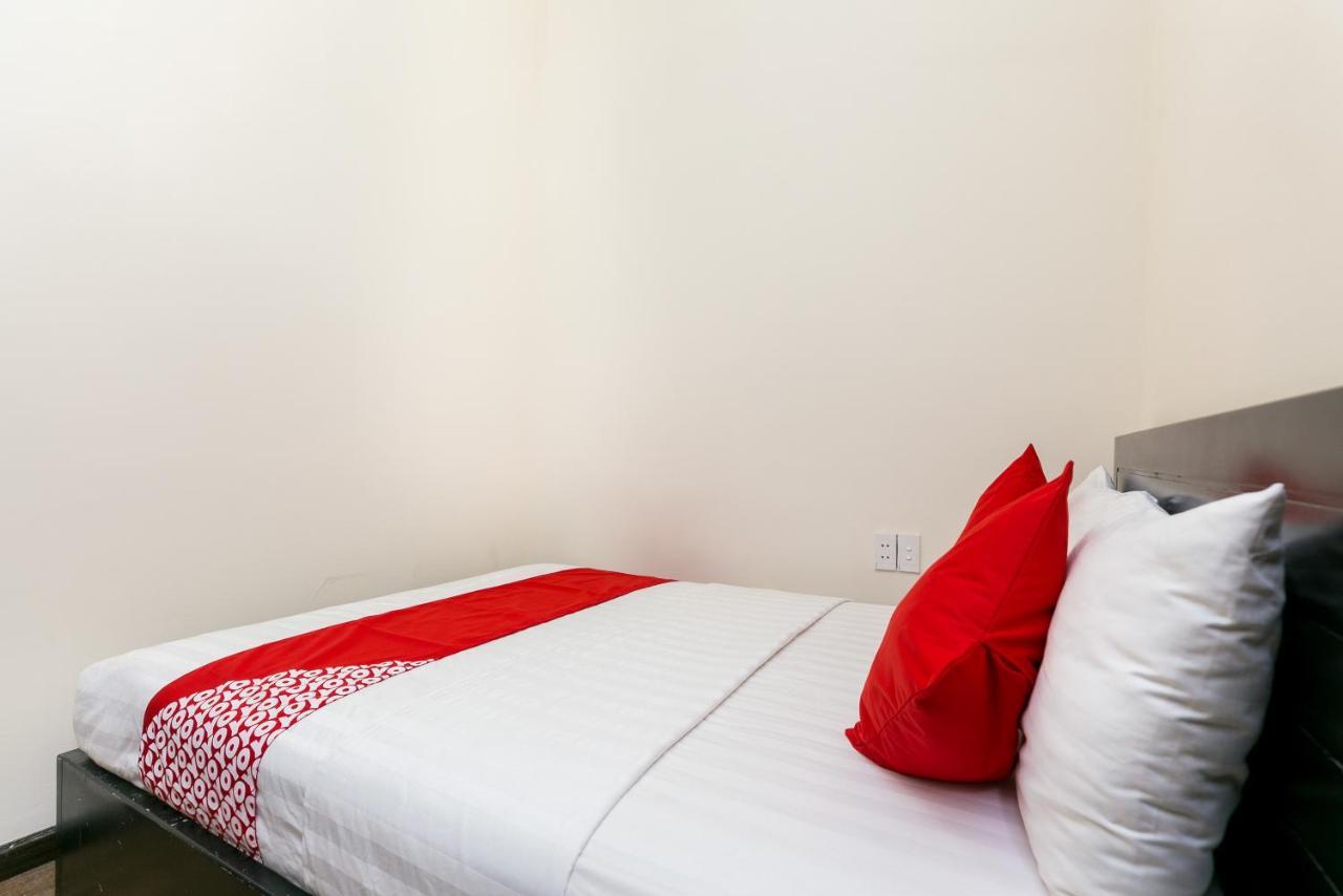 Oyo 438 Small Bay Hotel Πόλη Χο Τσι Μινχ Εξωτερικό φωτογραφία